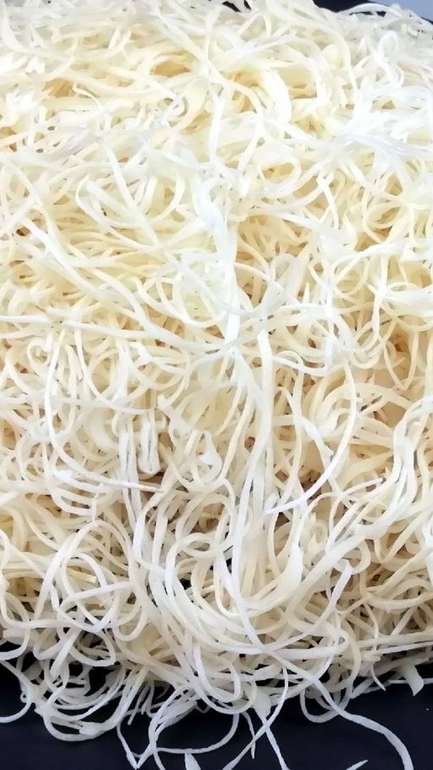 Он взорвал соцсети и свел с ума весь мир!Рецепт той самой ЛАПШИ КАТАИФИ для дубайского шоколада смотреть онлайн