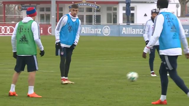 FC Bayern Munich / Full Training Session / Passing Drills / Speed Activation / Rondos смотреть онлайн