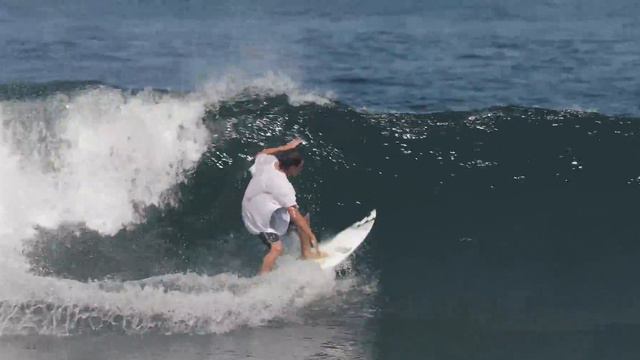 Eithan Osborne Surfing in "Nehhh " смотреть онлайн