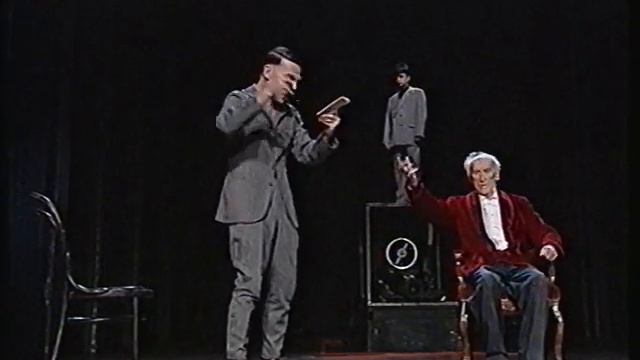 Arturo Ui - Szene 6 + 7 (Schauspielunterricht und Ui-Rede) смотреть онлайн