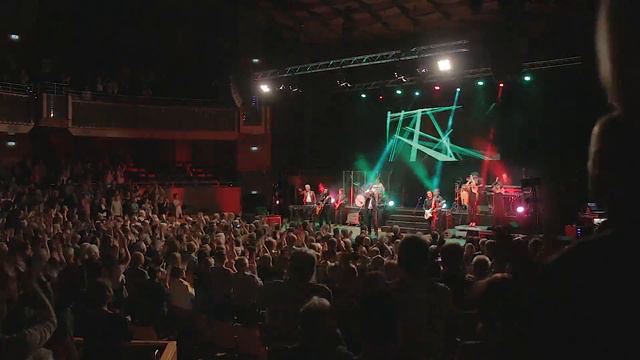 Tragedy Italian Bee Gees Blue Weaver Dennis Bryon Vince Melouney Dusseldorf Tonhalle 2016 смотреть онлайн