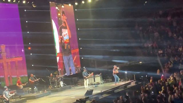 Darius Rucker at London c2c 2022 смотреть онлайн