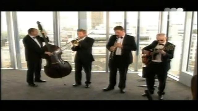 Martin Nickless Jazzband смотреть онлайн