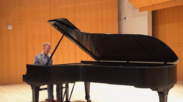 Danny Holt performs selections from Theodor Kirchner's "For Stephen Heller", Op. 51 смотреть онлайн