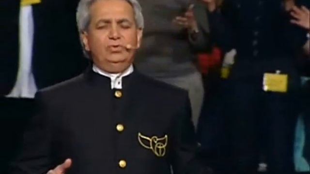 Benny Hinn Sings 