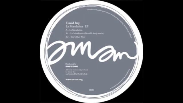 Timid Boy - La Mandarina смотреть онлайн