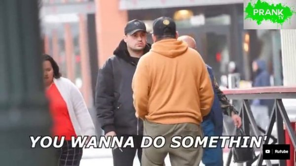 ПРАНК. БРО ТЫ ПРИБОР БУДЕШЬ (ПРАНК В ГЕТТО)