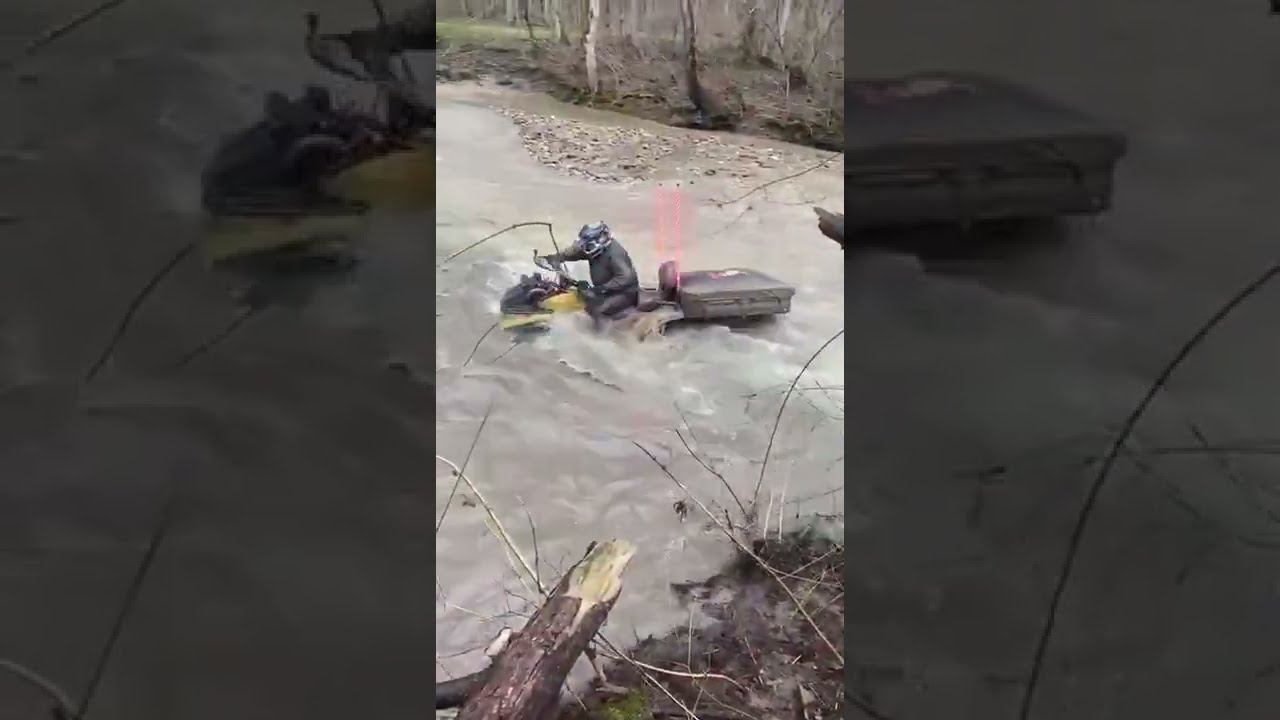 Утопили квадроцикл BRP outlander 6x6 в реке смотреть онлайн