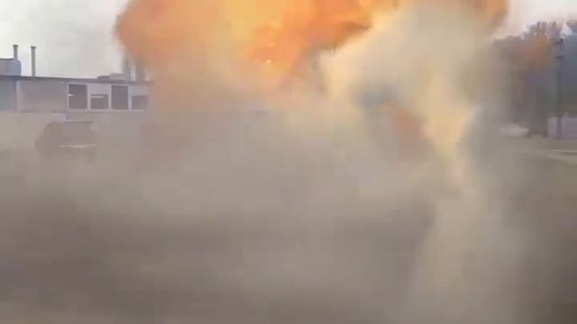 Cabin blows up смотреть онлайн