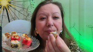 МУКБАНГ АППЕТИТНЫЕ РОЛЛЫ, ВКУСНЫЙ ИТИНГ НА КАМЕРУ