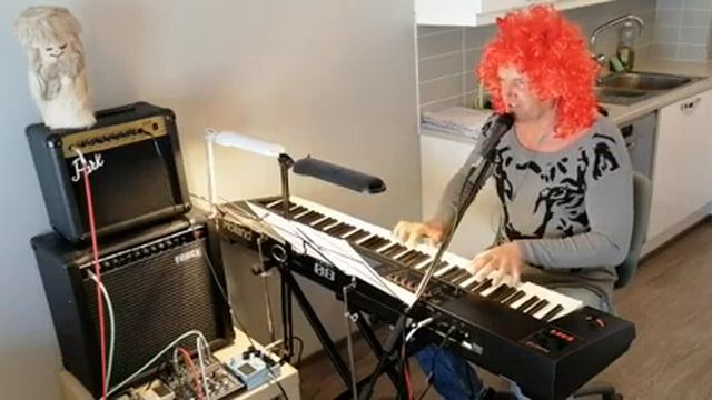 "Подмосковные вечера" (Cover) смотреть онлайн