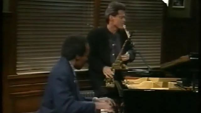 Betty Carter at Night Music Show 1989 - The Good Life (with Dave Sanborn) смотреть онлайн