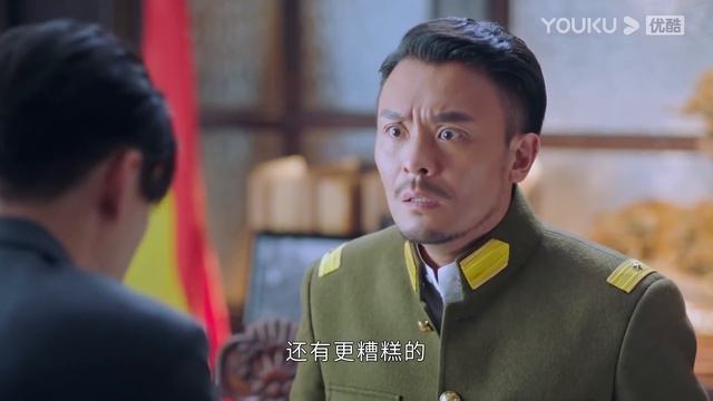 灰姑娘偶遇的青梅竹馬，終于逃脫了霸道少帥的“魔掌”，霸道少帥瞬間慌了【一見傾心 Fall In Love1-4】 смотреть онлайн
