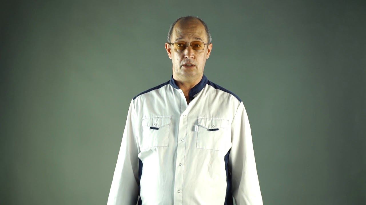 Михаил Интерлейб — Врач-психотерапефт