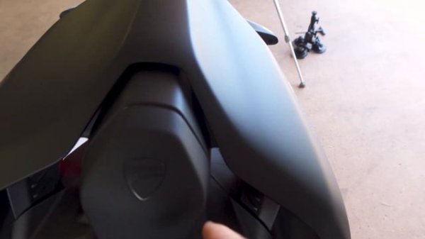 Ducati V4S Streetfighter Dark Stealth | Rear Seat Removal | Tech Tuesday
