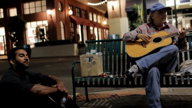 Aziz Ansari Street Music смотреть онлайн