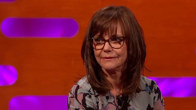Sally Field Tells Her Truth Honestly & Beautifully | The Graham Norton Show смотреть онлайн