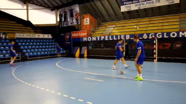Večerni trening v Montpellieru смотреть онлайн