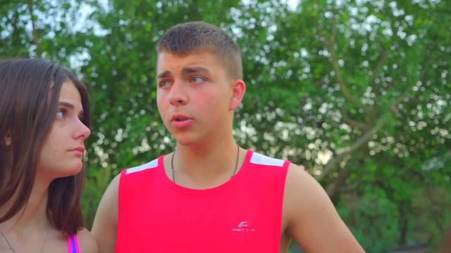 Diana castigó a Smile! ¡La cita de la Cheerleader con Bones para el malvado jugador de baloncesto! смотреть онлайн