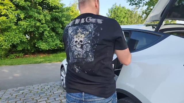 MyTes - kvalita a zpracování Tesla Model Y смотреть онлайн
