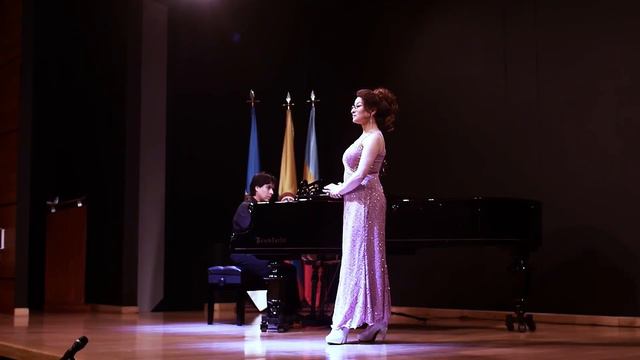 Canción del Ruiseñor - Doña Francisquita - Amadeo Vives смотреть онлайн