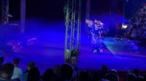 Цирк шапито  Робот