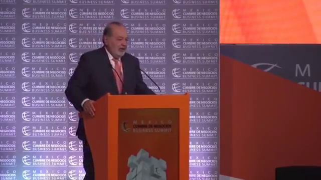 Deberían jubilarse a los 75 años no a los 65 - Carlos Slim смотреть онлайн