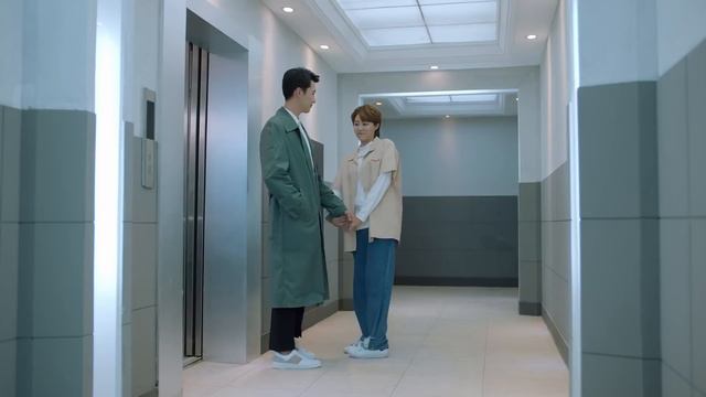 🥂灰姑娘被男神帶回家見家長，霸道總裁醋意滿滿，親自上門把灰姑娘帶回家。【羅密歐方程式 TwoSoulsInOneEP21 1】 смотреть онлайн