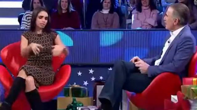 Elena Furiase y los camellos смотреть онлайн