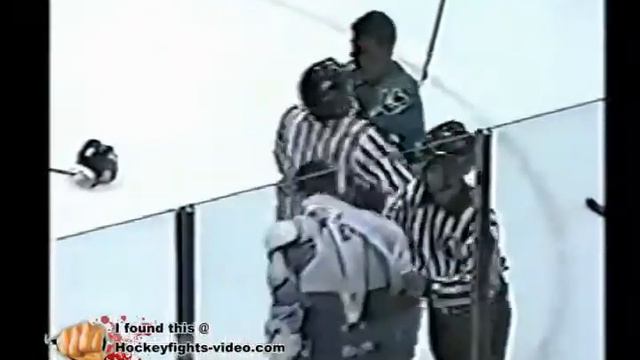Feb 6, 1999 Mathieu Raby vs Darcy Harris Kentucky Thoroughblades vs Fredericton Canadians AHL смотреть онлайн