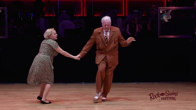 Танцы. Рок-н-ролл. Пенсы рулят😂 смотреть онлайн