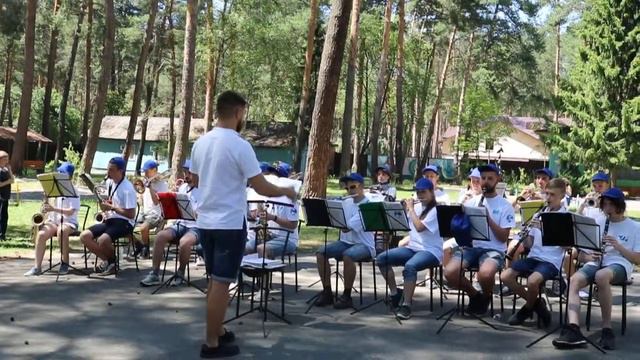 Оркестр ХАИ. "Alte Kameraden Swing" (Carl Albert Hermann Teike) смотреть онлайн