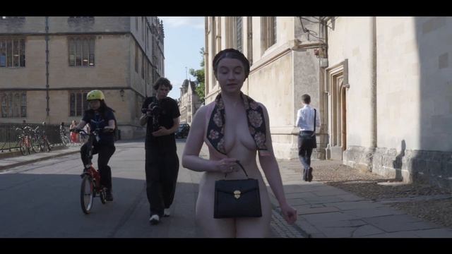 Victoria Bateman - Spreading the Naked Feminist message in Oxford смотреть онлайн