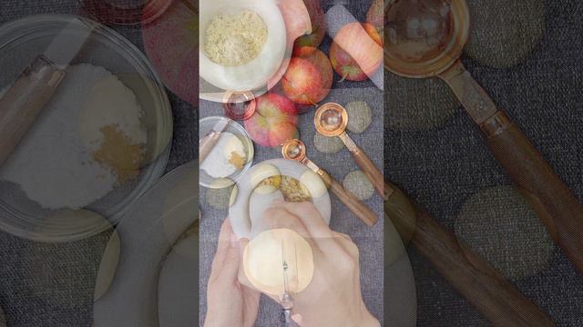 Рогалики с яблочно-ореховой начинкой