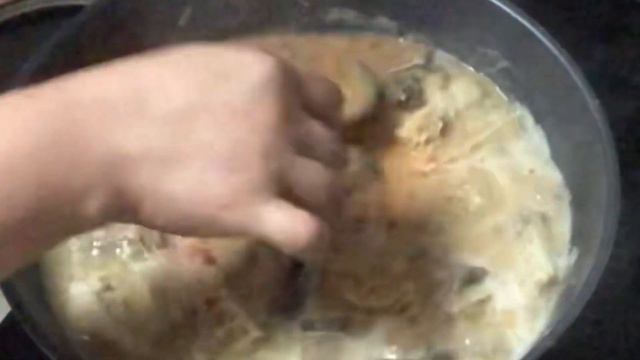 Oxtail Kare kare with Tuwalya ng Baka смотреть онлайн