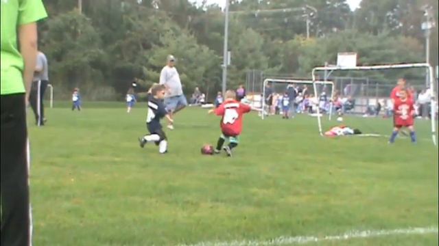 Kyle Playing Soccer - part 1 смотреть онлайн