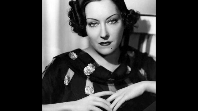 "Ets tu" смотреть онлайн