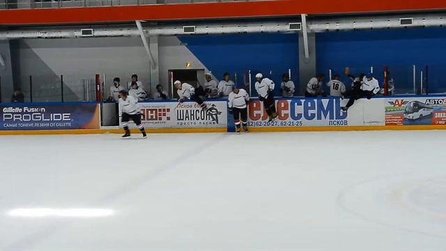 Родина обыграла Экспресс по буллитам смотреть онлайн