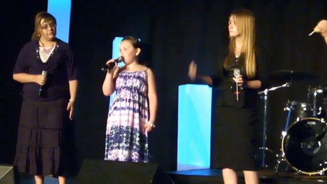 Allison and Porter Song at SGM FanFair смотреть онлайн