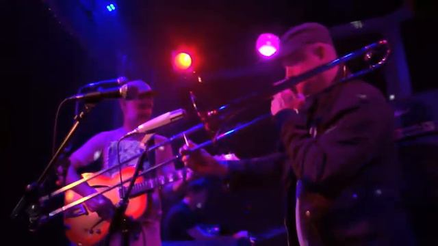 Easy - 10 Years TCAB - feat. Scheer & Henning смотреть онлайн