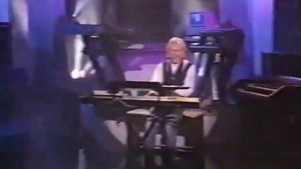 Howard Jones - No One Is to Blame - Arsenio Hall July 10, 1989