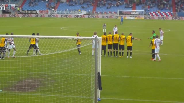 Willem II - NAC - Vrije trap Andeas Lasnik op de paal - Einde wedstrijd 90e minuut смотреть онлайн