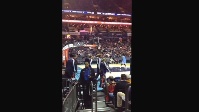 Kevin Durant walking with Derek Fisher and Trey Songz killing the tune in the background lol смотреть онлайн