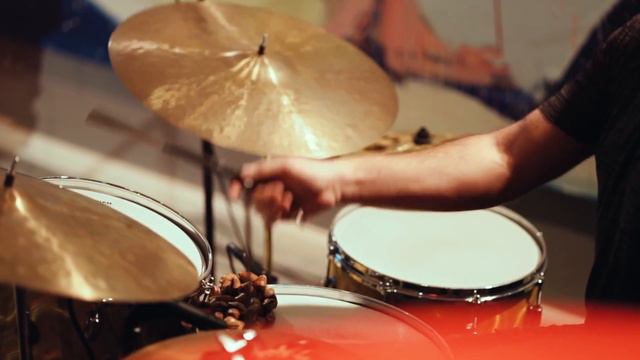 Vincent Peirani and Ziv Ravitz| Art: Ofir Dor смотреть онлайн