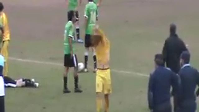 EXPULSION Y GESTOS DE SERGIO GONELLA смотреть онлайн