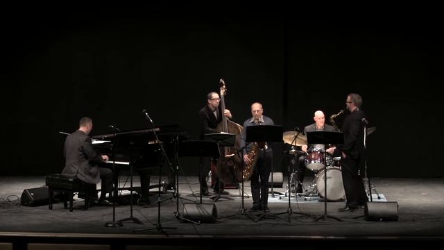 Gary Smulyan and David Wells - In and out by Pepper Adams смотреть онлайн