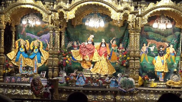 Malika DD - New Vrindaban 24 Hour Kirtan (5:00am) смотреть онлайн