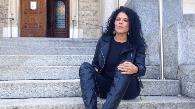 Über die Grenzen. Benefizkonzert zugunsten der Opfer des Syrienkrieges смотреть онлайн