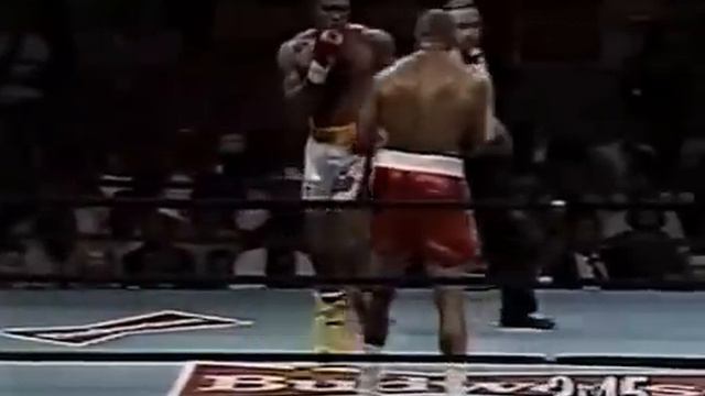 Razor Ruddock V Bonecrusher Smith