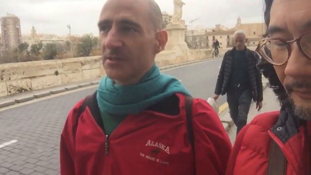 Прогулка по Валенсии с испанским юристом. смотреть онлайн